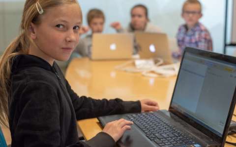 С чего начать обучение программированию ребенка?